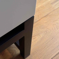 Minotti - 2er-Set Nachttisch Harvey Lack Sand Opace Matt Beige Gestell Esche Mokka Braun Lackiert - 3
