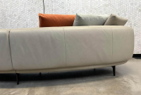 Walter Knoll - Sofa Maaru 850 Leder Elen 1218 Cosy Grey Beige Gestell Bronze Schwarz Matt Pulverbeschichtet Mit 5 Kissen - 3