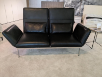 2-sitzer-sofas-bruehl-sofa-roro-medium-leder-566-lama-schwarz-mit-2-kissen-und-rollen-229-01-46538-7
