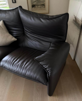 Cassina - Sofa Maralunga 40 Leder Dunkelbraun Basis Schwarz - 2