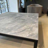 Zumsteg - Outdoor Beistelltisch Iconic Platte Keramik Lyra Gris Grau Gestell Edelstahl Schwarz Pulverbeschichtet - 4