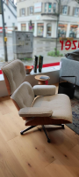 Vitra - Sessel Lounge Chair 11443 Stoff Nubia Creme Sand Beige Schale Nussbaum Schwarz Pigmentiert Untergestell Poliert Seiten Schwarz Mit Hocker - 6