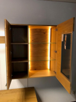 Schröder Franz - Wohnwand Kitzalm Solid Plus K050 Kernasteiche Natur Furniert Gebürstet Akzentglas Schiefer Grau Inklusive Beleuchtung - 10