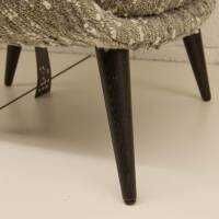 relaxsessel-gubi-sessel-bat-lounge-chair-low-back-stoff-07-woodstock-wood-black-stained-349-02-03772-2
