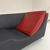 3-sitzer-sofas-werther-sofa-wave-bezug-stoff-u2952g-grau-schwarz-einlegekissen-leder-l9999b-rot-7