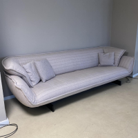 3-sitzer-sofas-cassina-sofa-beam-stoff-grau-metall-schwarz-423-01-64219-5