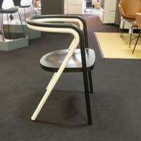 stuhlsets-cappellini-chair-2-gestell-esche-massiv-schwarz-metallrohr-weiss-matt-sitzflaeche