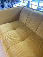 Raum.Freunde - Sofa Hedda Stoff Velvet 16 Yellow Gelb Füße Kunststoff Schwarz - 7