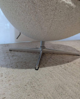 Fritz Hansen - Sessel Egg Chair Stoff Karakorum Ecumee 007 Weiß Kreuzfuß Aluminium - 2