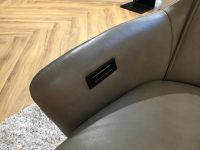 WK Wohnen - Relaxsessel WK 687 Bosso Leder Polo 1091 Braun Grau Gestell Metall Schwarz Mit Elektrischer Verstellung - 4