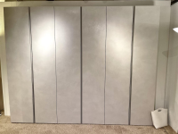 Contur - Kleiderschrank Loretto Dekor Cemento Chiaro Grau Inklusive Kommode Mattlack Madreperla Grau - 2