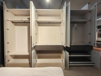 Kettnaker - Schlafzimmer Alea Bettanlange Lack Taupe Beige Braun Und Kleiderschrank Lack Perlmutt Und Taupe Beige Braun Grau Ohne Lattenrost Matratze Sowie Dekoration - 4