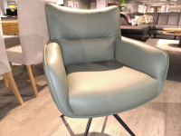 MCA - Essgruppe Paritta Limone 2 Stühle Leder Anthrazit Und Olive Grün Tisch Balkeneiche Massiv Gestell Metall Schwarz - 5
