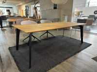 Kattwinkel - Esstisch Volt Platte Eiche Massiv Natur Geölt Vierfußgestell Flachstahl Schwarz Pulverbeschichtet - 7