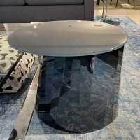 beistelltische-classicon-beistelltisch-pli-side-table-low-kristallglas-glaenzend-fuss-edelstahlblech