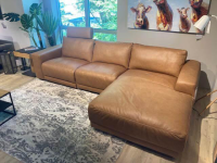 Natura - Ecksofa Balok Leder L30 Retro Cognac Braun Gestell Massivholz Füße Kunststoff Schwarz - 2