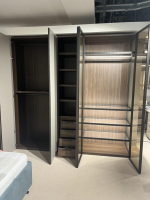 Novamobili - Kleiderschrank Night Collection 2022 Front Lack 331 Visone Matt Korpus 72 Noce Mit Beleuchtung - 10