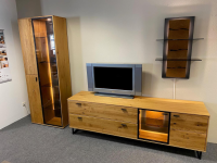 MCA Furniture - Wohnwand Assini Wildeiche Furniert Geölt mit Beleuchtungsparket - 8