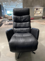 KFF - Sessel Arva E Lounge Leder Sauvage 8105 Schwarz 5 Stern Gestell Metall Schwarz M01 Mit Elektrischen Verstellungen - 8