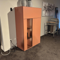 Contur - Highboard Colore V3 Lack Samtbeere Rosa Mit Rillenoptik Inklusive Einlegeböden Und Beleuchtung - 3