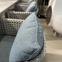 DEDON - Outdoor Tischgruppe Bellmonde Platte Keramik Mineral Grau Gestell Aluminium Lipari Weiß Grau Inklusive Kissen - 9