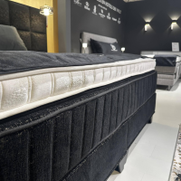 Eigene Herstellung - MARKE SERTA // Boxspringbett Luxury Magnum Grande Stoff Schwarz Gold Manyas Z3 Inkl. Nachtkonsolen - 4