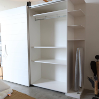 kleiderschraenke-ligne-roset-schlafzimmerschrank-hide-seek-lack-weiss-450-42-91712-6