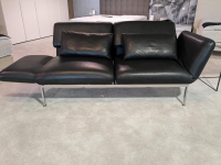 2-sitzer-sofas-bruehl-sofa-roro-medium-leder-566-lama-schwarz-mit-2-kissen-und-rollen-229-01-46538-11