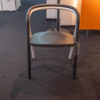 einzelstuehle-cappellini-stuhl-chair-2-sitzflaeche-multischicht-birkenholz-mit-massiv-esche-gestell-3