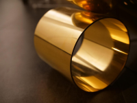 tischleuchten-flos-bodenleuchte-sawaru-aluminiumzylinder-gold-glaenzend-auch-als-tischleuchte-oder-8