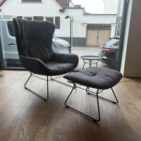 Freifrau - Sessel Leya Wingback Chair Innen Stoff Shake Walnut Braun Grau Außen Leder Muscat Carbon Braun Grau Mit Hocker - 3