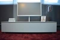 wohnwaende-tv-lowboards-spectral-smart-furniture-sideboard-scala-silber-glas-mit-4