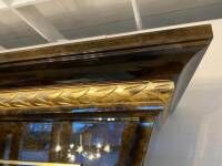 vitrinen-highboards-turri-schrank-trionfo-t110-hochglanz-mit-marmorierung-und-blattgold-konturen-220-8