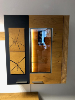 Schröder Franz - Wohnwand Kitzalm Solid Plus K050 Kernasteiche Natur Furniert Gebürstet Akzentglas Schiefer Grau Inklusive Beleuchtung - 7