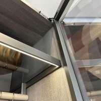 Poliform - Kleiderschrank Senzafine Melamin Eiche Gener mit 4 Drehtüren - 11