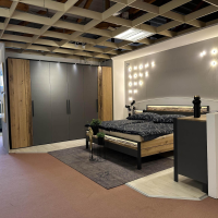 Thielemeyer - Schlafzimmer VZ 1 MR Joline Wildeiche Massiv Gebürstet Altholz Eiche Lackiert Und Lack Graphit Inklusive Beleuchtung - 8