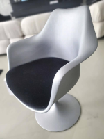 Knoll International - Tulpen-Armlehnstuhl Saarinen Platin Sonderfarben - 11