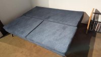 Restyl - Schlafsofa Kendall Stoff 2-7063 Blau Füße Schwarz - 7