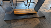 MCA Furniture - Esstisch Malambo Platte Balkeneiche Massiv Metall Schwarz Lackiert - 4