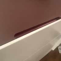 Christine Kröncke - Kommode You 46 Lack Pearl Weiß Matt Oberplatte Linoleum Braun Rot - 2