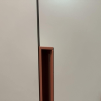 Tomasella - Drehtürenschrank Contur Loretto Tür Lack Doris OC 173 Ghiaccio Grau Weiß Mit Nachtkästchen Athena Lack Rubino Rot Braun - 4