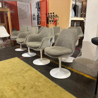 Knoll International - 8er-Set Stuhl Saarinen Tulip Stoff Harley Grün Grau Gestell Aluminium Weiß Pulverbeschichtet - 6