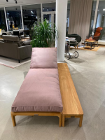 Weishäupl - Sonnenliege New Hampton Stoff Zori Hibiskus Rosa Teakholz mit Anstelltisch - 5