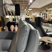 Natura - Garnitur Sofa Fresno Leder Mercury Blue Grey Blau Grau Metallfuß Schwarz Matt Mit Motorischer Relaxfunktion - 4