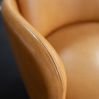 cocktailsessel-wittmann-sessel-miles-lounge-bezug-leder-guande-autumn-keder-leder-guande-muscat-11