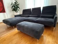 COR - Ecksofa Avalanche Stoff 8145 Dunkelgrau mit 3 Lendenrollen und einem Hocker - 3