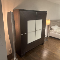 Scholtissek - Schrank Varus Korpus Knorrige Eiche Wengefarben Dunkelbraun Front Glas Optiwhite Weiß Matt - 5