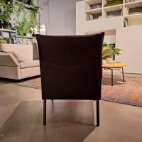 Bert Plantagie - Sessel Dalia Bezug Leder Timber LT0309 Cioccolate Schwarz Gestell Rundrohr Fein Struktur 100 Kohl Schwarz - 4