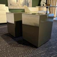 Minotti - 2er-Set Beistelltisch Solid Lack Moos Glänzend - 2