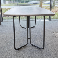 Raum.Freunde - Esstisch Erik Typ 4750 Platte Astige Eiche Geräuchert Gestell Metall Rundrohr Schwarz - 9